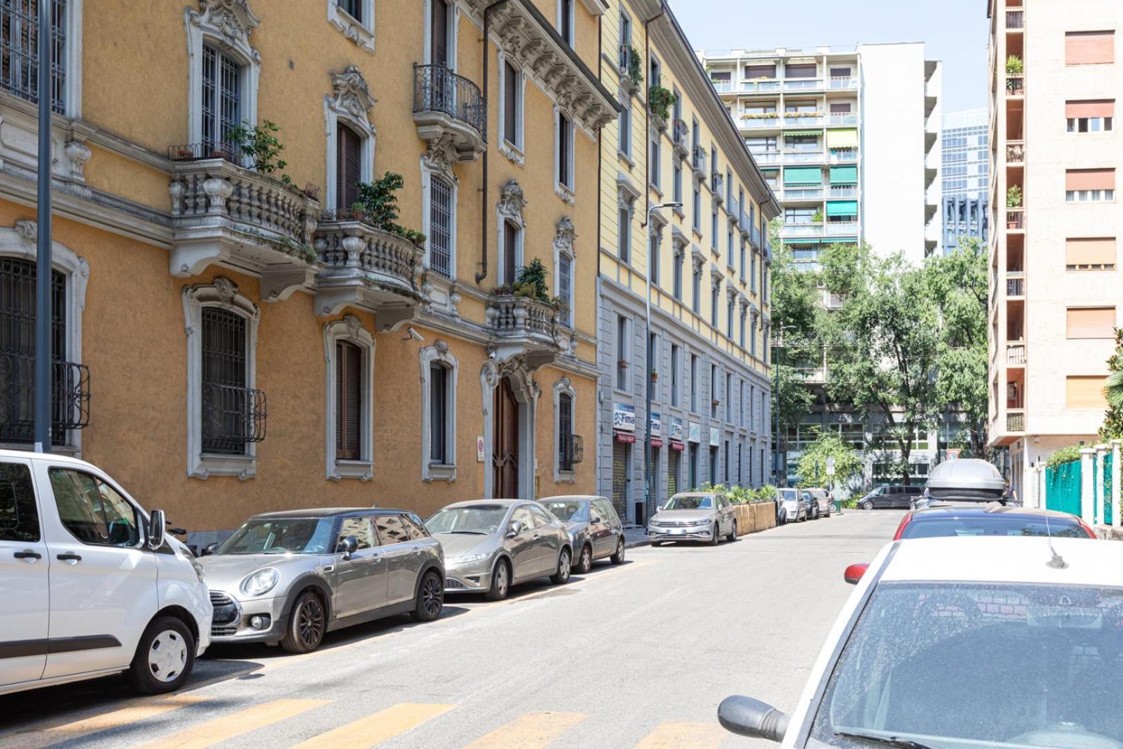 Centrale Suite With Balcony - Top Collection Milano Ngoại thất bức ảnh